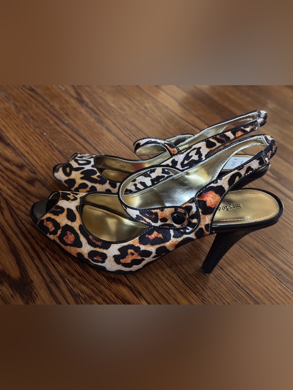 Women’s Leopard Print Mary Jane peep toe Heels - Gold Interior